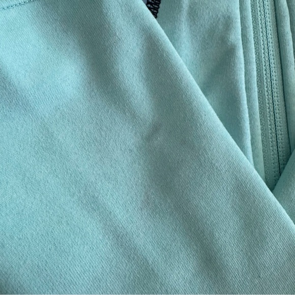 Lululemon Jacket - Picture 4 of 5